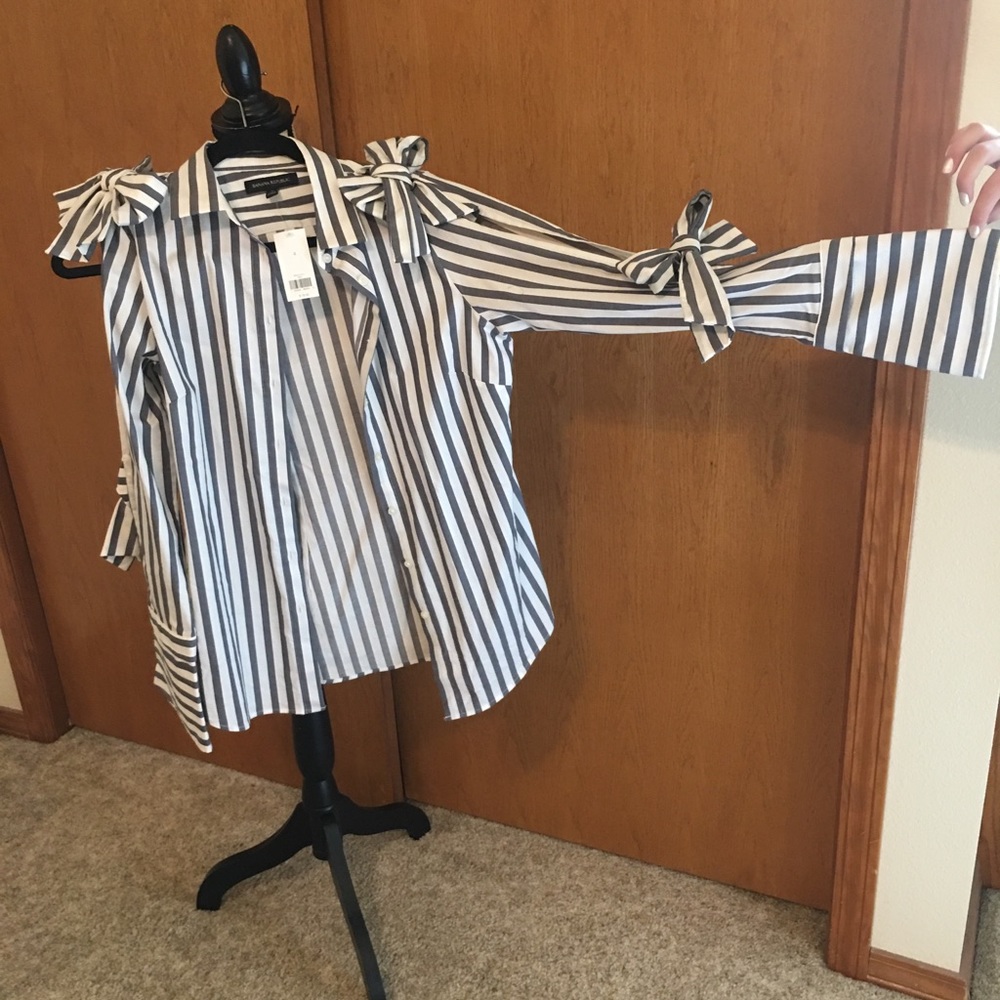 Banana republic long sleeve button up - Picture 3 of 4